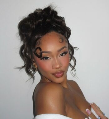 Full leaked Saweetie private photo