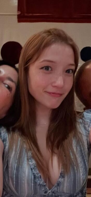 Full leaked Saylor bell curda private photo