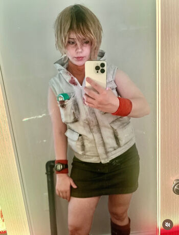 Full leaked Scarletkiri private photo