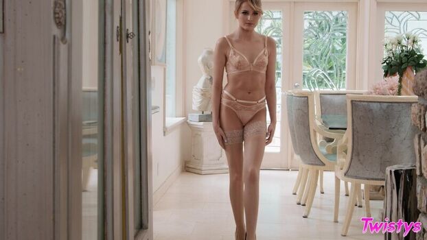 Full leaked Scarlett sage page private photo