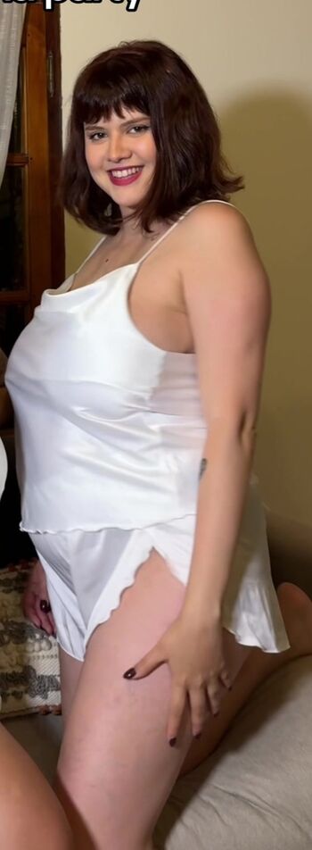 Full leaked Scarlett page private photo