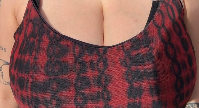 Full leaked Scarlett private photo
