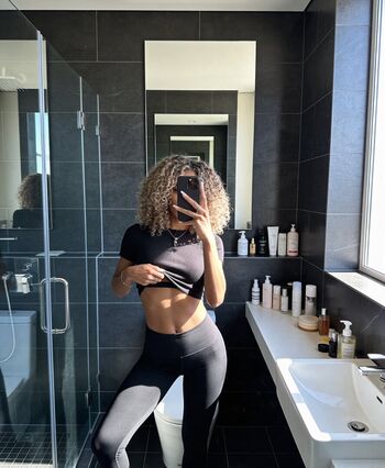 Full leaked Scarlit scandals private photo