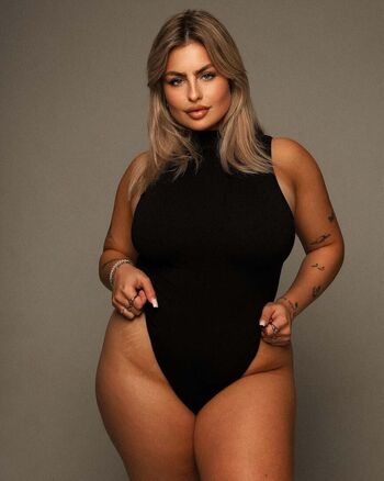 Full leaked Schepens private photo