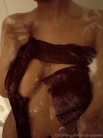 Full leaked Scorpiovee private photo