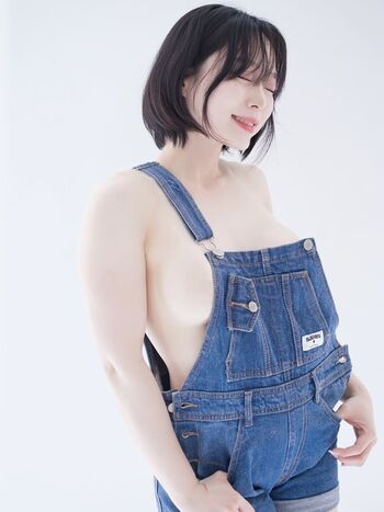 Full leaked Se mi private photo