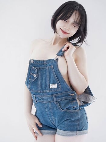 Full leaked Se mi private photo