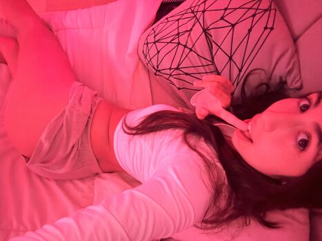 Full leaked Selena bloom private photo