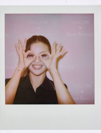 Full leaked Selena gomez  page private photo