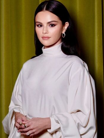 Full leaked Selena gomez private photo