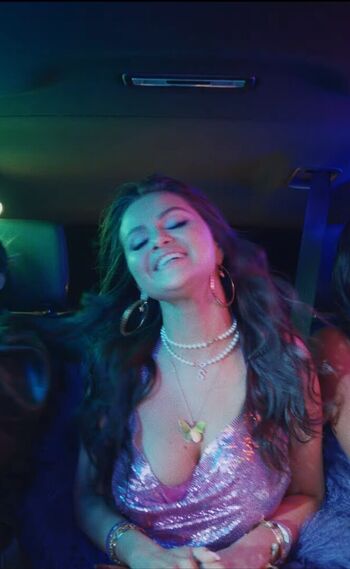 Full leaked Selena gomez  page private photo