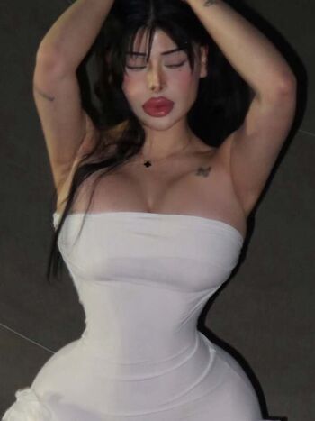 Full leaked Selenaamontoyaa private photo