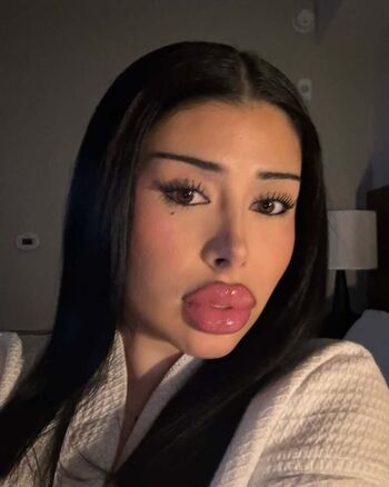 Full leaked Selenaamontoyaa private photo
