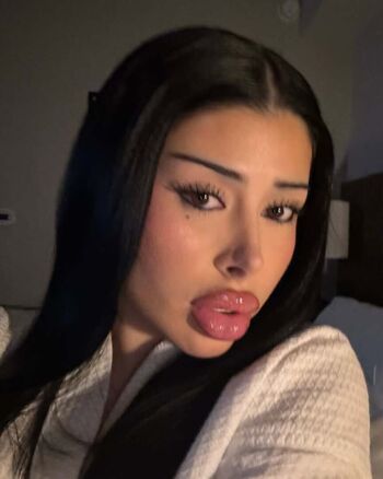 Full leaked Selenaamontoyaa private photo