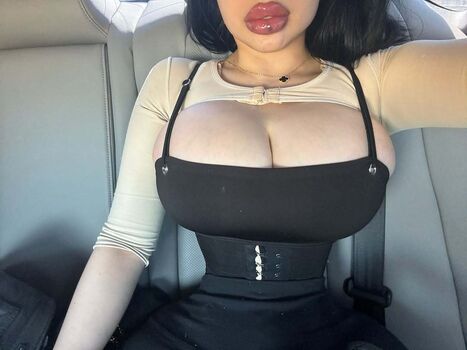 Full leaked Selenaamontoyaa private photo