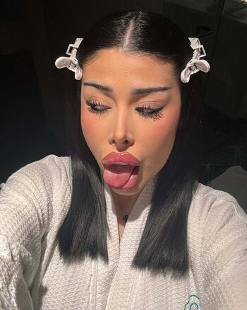 Full leaked Selenaamontoyaa private photo