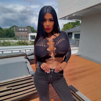 Full leaked Selenablack private photo