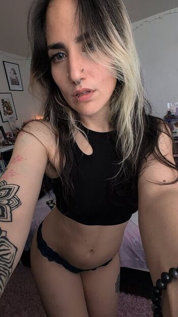 Full leaked Selene haze private photo