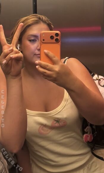 Full leaked Selfiesandra private photo