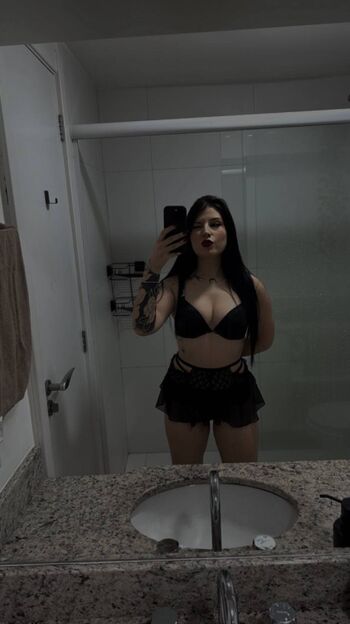 Full leaked Seliinacat private photo