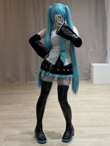 Full leaked Sellenelle private photo