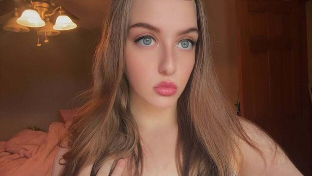 Full leaked Selma page private photo