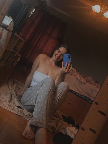 Full leaked Selma private photo