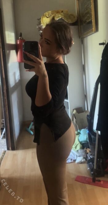 Full leaked Seloo private photo