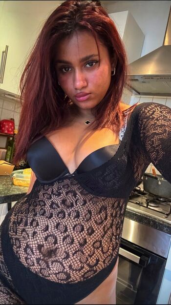 Full leaked Senoritasara private photo