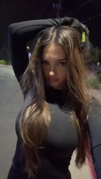 Full leaked Senyahardin private photo