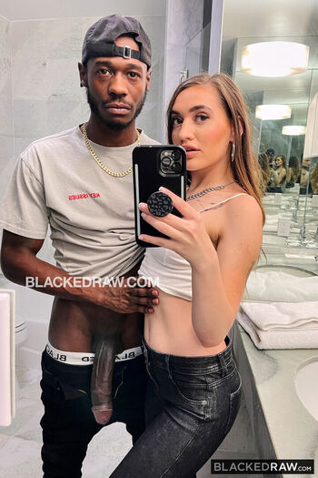 Full leaked Sera ryder private photo
