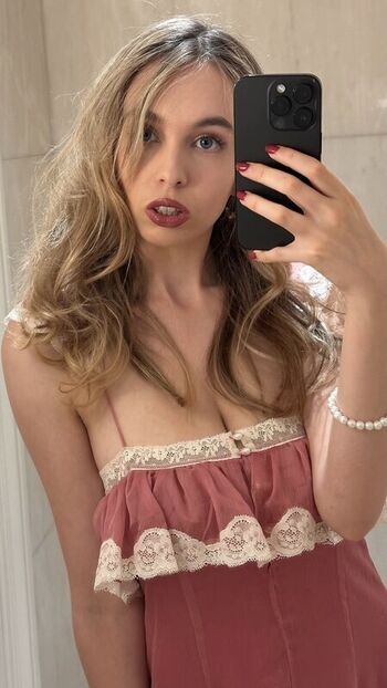 Full leaked Serena skybourne private photo