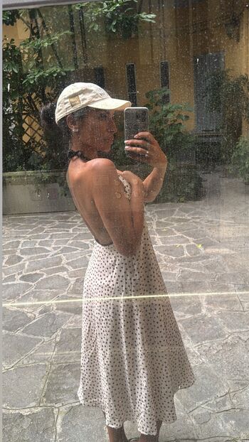 Full leaked Sevdaliza page private photo