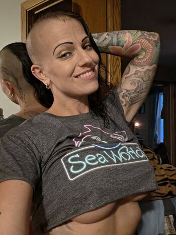 Full leaked Sexy workout babe private photo