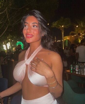 Full leaked Shadiabaghdadi private photo