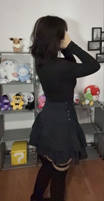 Full leaked Shadowkyuu page private photo