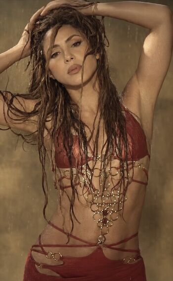 Full leaked Shakira private photo