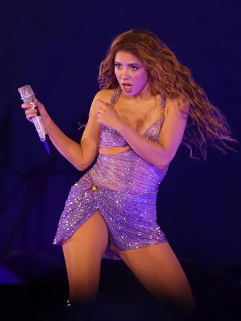 Full leaked Shakira private photo