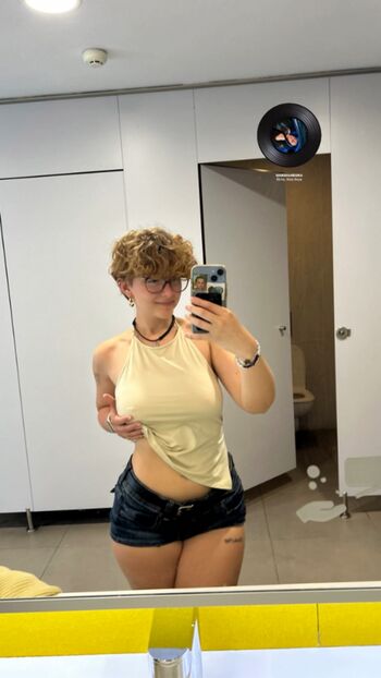 Full leaked Shaniah private photo