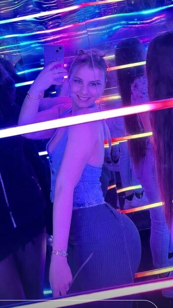 Full leaked Shaniahbala private photo