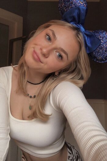 Full leaked Shannon woods private photo