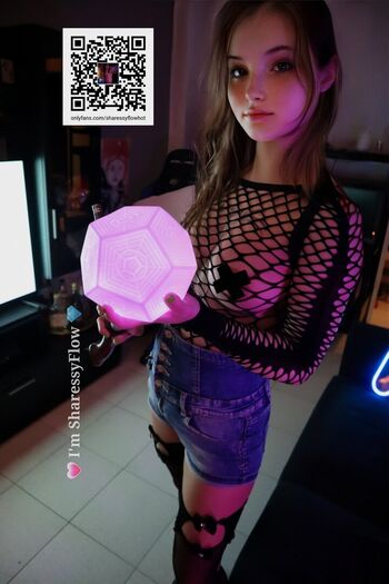 Full leaked Sharessyflow private photo