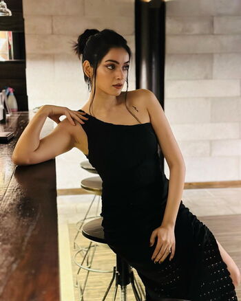 Full leaked Sharlina private photo