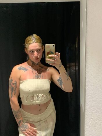 Full leaked Sharonlov private photo