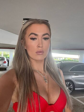 Full leaked Shaunagames private photo