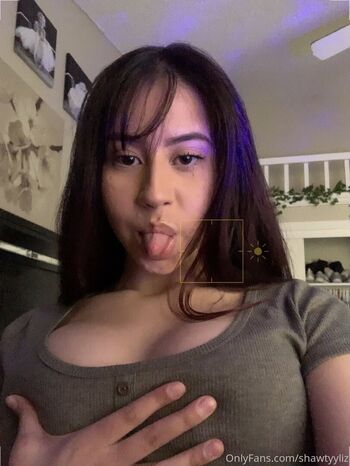 Full leaked Shawtyyliz private photo