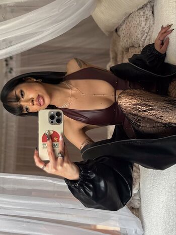 Full leaked Shefoekeeps private photo