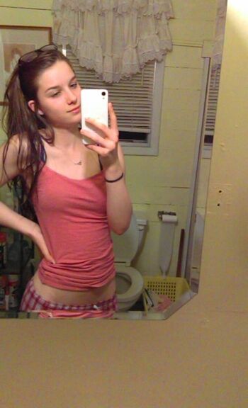 Full leaked Shelby page private photo