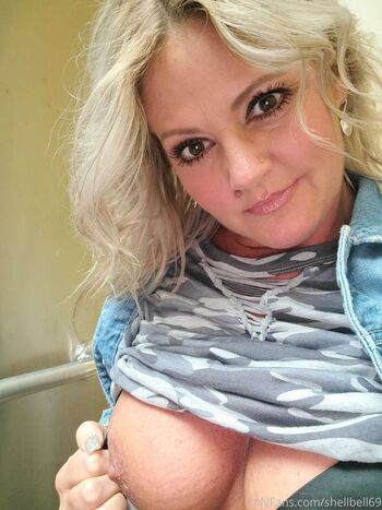 Full leaked Shellbell private photo