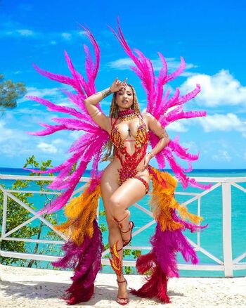 Full leaked Shenseea private photo